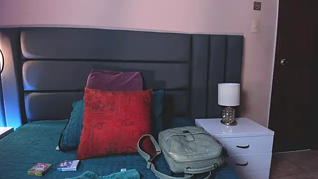 AlissaNix online show from 12, 11, 2025