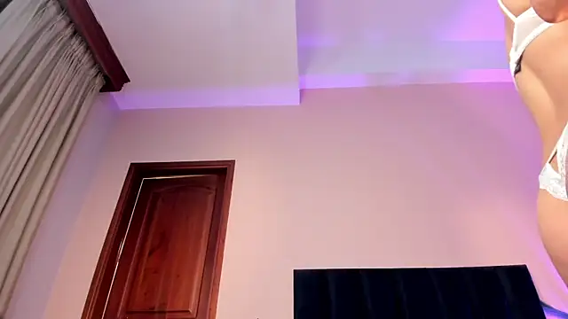 AlissaNix online show from 2, 4, 2026