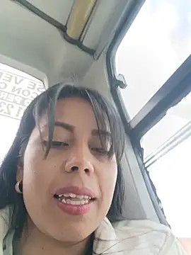 Snapshot of _andrea30 chatting on 3, 6, 2026 andrea30 online show from 3, 6, 2026