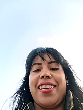  andrea30 online show from 4, 4, 2026