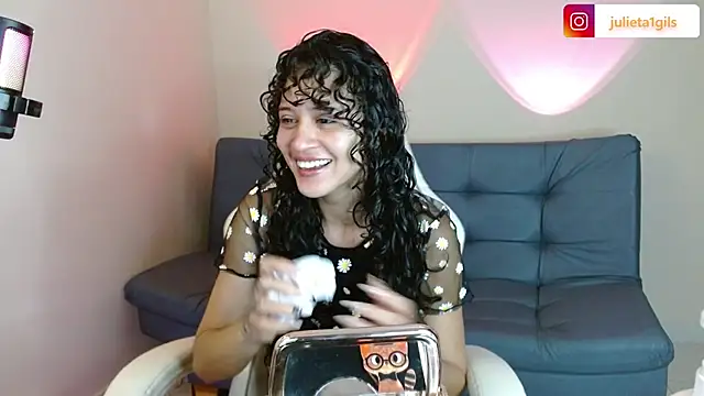 Snapshot of Juliet_dolce chatting on 31, 10, 2025 Juliet dolce online show from 31, 10, 2025