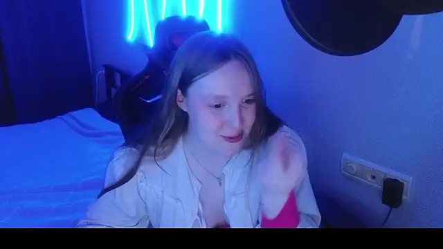 KatrinaFlam online show from 4, 1, 2025