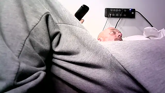 Snapshot of deepinnnnn chatting on 2, 11, 2025 deepinnnnn online show from 2, 11, 2025