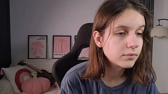 VanessaBayer2 online show from 11, 1, 2026