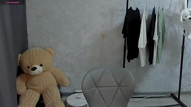 Snapshot of Diana_twerk chatting on 8, 5, 2026 Diana twerk online show from 8, 5, 2026