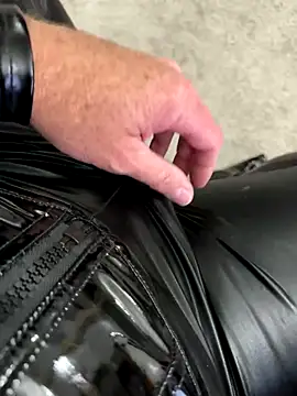 Snapshot of SexyLatexObject chatting on 30, 9, 2025 SexyLatexObject online show from 30, 9, 2025