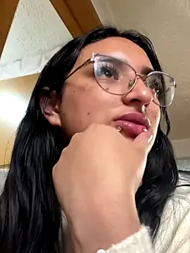SophiaHilt0n online show from 23, 9, 2025
