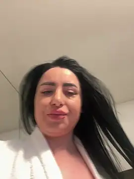 SellenaBigBoobs online show from 23, 4, 2026