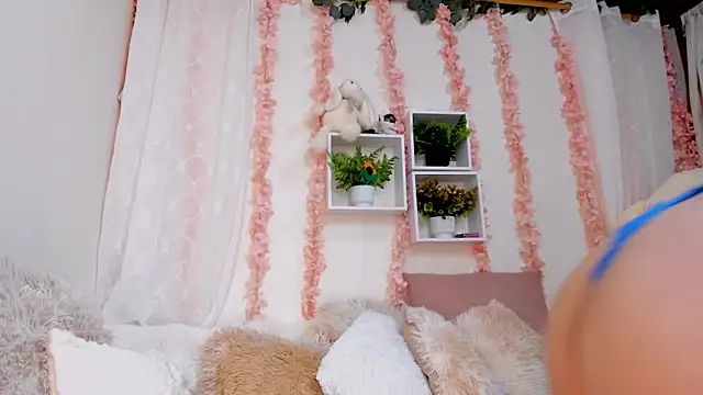 Idara and Edahi01 online show from 31, 10, 2025