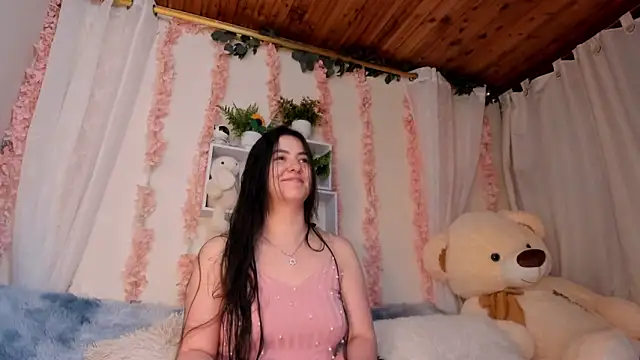 Idara and Edahi01 online show from 22, 4, 2026