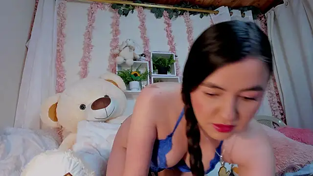 Idara and Edahi01 online show from 15, 10, 2025