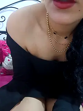 Fatina111 online show from 2, 4, 2026