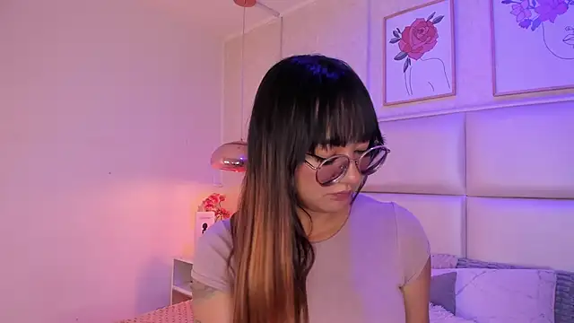 Aily Yozuko online show from 16, 5, 2026