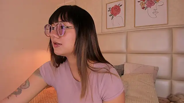 Aily Yozuko online show from 31, 3, 2026