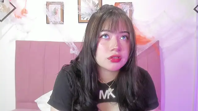 Snapshot of GENNESIS_LOVE chatting on 1, 11, 2025 GENNESIS LOVE online show from 1, 11, 2025