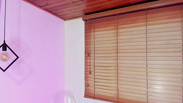 Snapshot of GENNESIS_LOVE chatting on 23, 12, 2025 GENNESIS LOVE online show from 23, 12, 2025