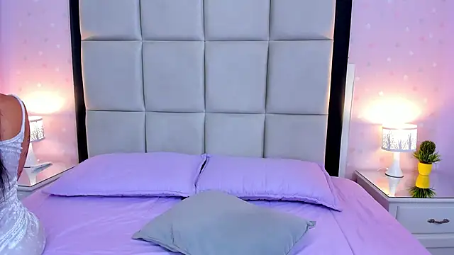 HannaClarrk  online show from 30, 10, 2025