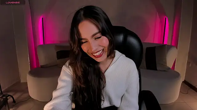 Snapshot of MarianneLane chatting on 29, 11, 2025 MarianneLane online show from 29, 11, 2025