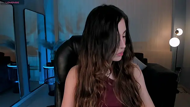 Snapshot of MarianneLane chatting on 20, 10, 2025 MarianneLane online show from 20, 10, 2025