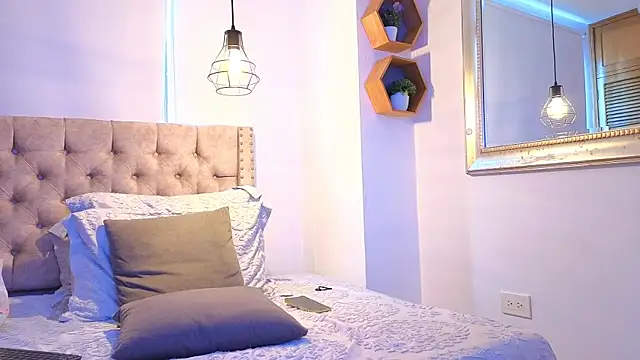 Anya Texas online show from 12, 11, 2025