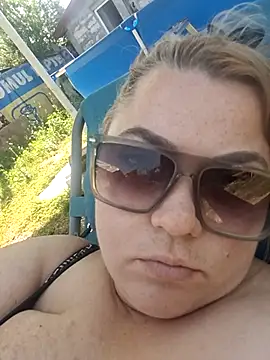 nikoleadina online show from 28, 6, 2026