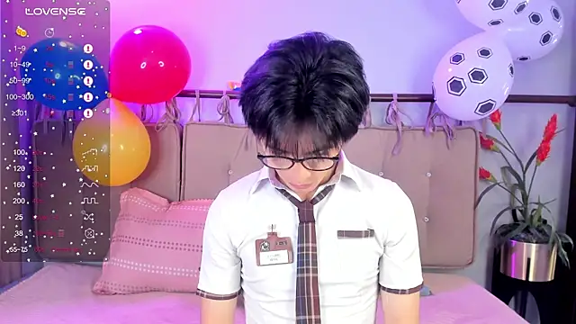 Snapshot of cherryy_boy chatting on 17, 6, 2026 cherryy boy online show from 17, 6, 2026