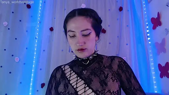 Tanya WorldBondage online show from 9, 4, 2026