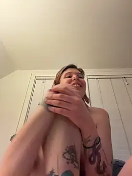 Snapshot of Esteem369 chatting on 8, 4, 2026 Esteem369 online show from 8, 4, 2026