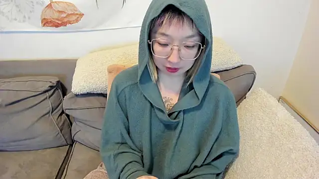 Snapshot of luxgray chatting on 3, 3, 2025 luxgray online show from 3, 3, 2025