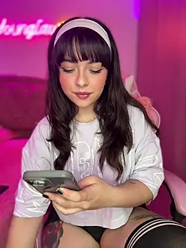 YovngBaby online show from 19, 6, 2026