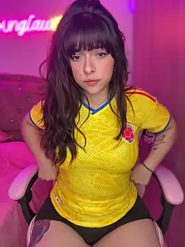 YovngBaby online show from 18, 6, 2026