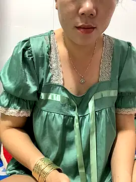 Baby-bigtits online show from 19, 10, 2025