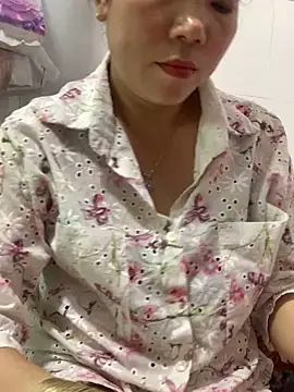 Baby-bigtits online show from 31, 10, 2025