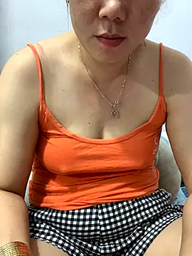 Baby-bigtits online show from 15, 11, 2025