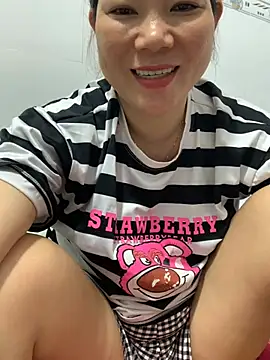 Baby-bigtits online show from 11, 3, 2025