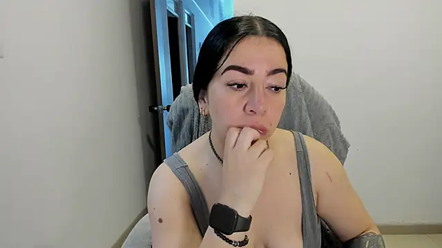 Snapshot of Im_coco chatting on 5, 6, 2026 Im coco online show from 5, 6, 2026