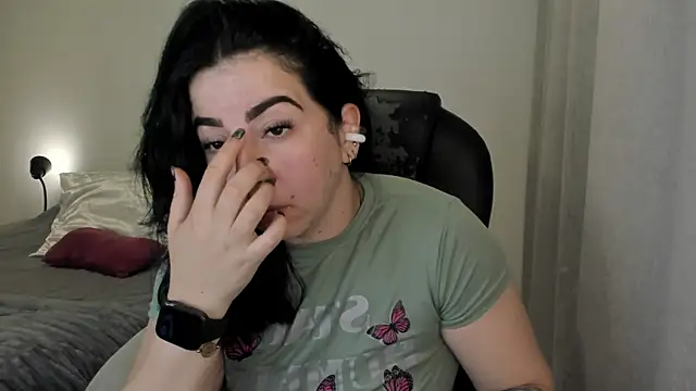 Snapshot of Im_coco chatting on 4, 12, 2025 Im coco online show from 4, 12, 2025