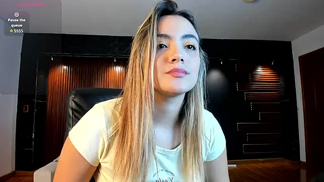 IsabellaaJoness online show from 4, 2, 2026