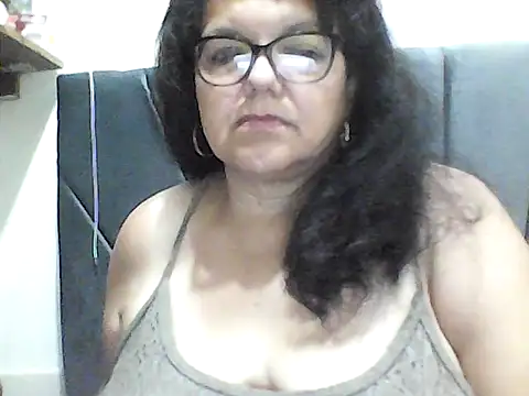 Snapshot of kassandra02 chatting on 2, 10, 2025 kassandra02 online show from 2, 10, 2025