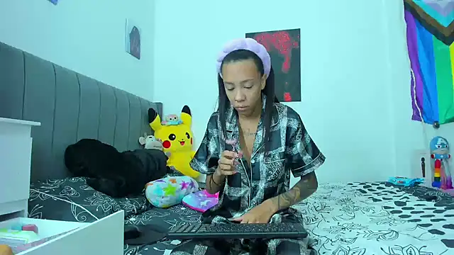 Snapshot of Laizasamantha2 chatting on 14, 1, 2025 Laizasamantha2 online show from 14, 1, 2025