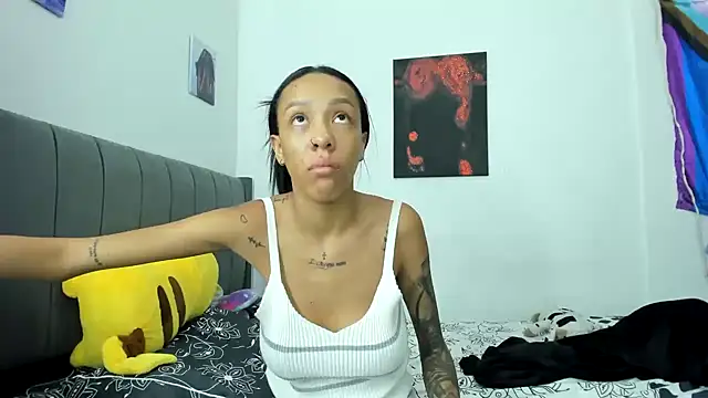 Snapshot of Laizasamantha2 chatting on 14, 1, 2025 Laizasamantha2 online show from 14, 1, 2025