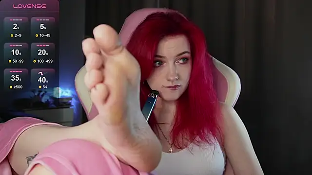 Snapshot of joyhannahh chatting on 18, 11, 2025 joyhannahh online show from 18, 11, 2025