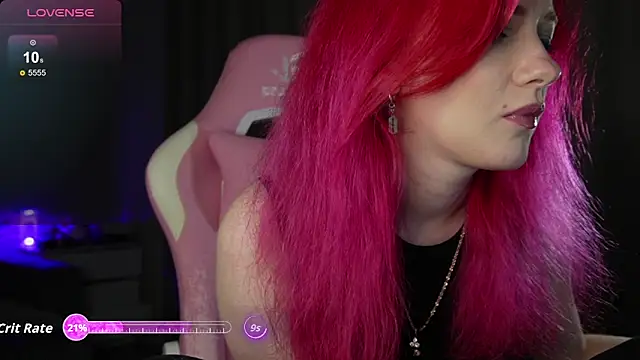 Snapshot of joyhannahh chatting on 13, 10, 2025 joyhannahh online show from 13, 10, 2025