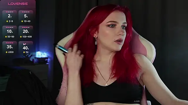 Snapshot of joyhannahh chatting on 17, 11, 2025 joyhannahh online show from 17, 11, 2025