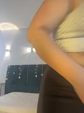 AgathaLynx online show from 1, 12, 2025