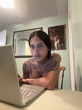 Snapshot of catriona_pia chatting on 21, 10, 2025 catriona pia online show from 21, 10, 2025