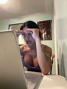 Snapshot of catriona_pia chatting on 23, 10, 2025 catriona pia online show from 23, 10, 2025