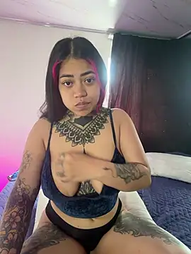 Snapshot of aliensexy chatting on 17, 5, 2026 aliensexy online show from 17, 5, 2026