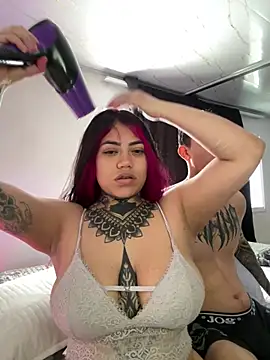 Snapshot of aliensexy chatting on 8, 5, 2026 aliensexy online show from 8, 5, 2026