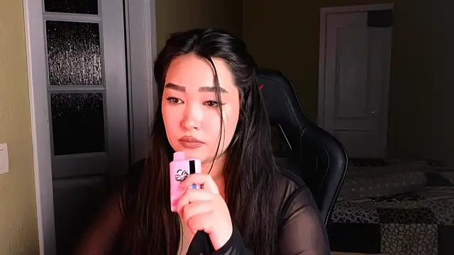 Snapshot of Erica_Wayne chatting on 12, 1, 2025 Erica Wayne online show from 12, 1, 2025